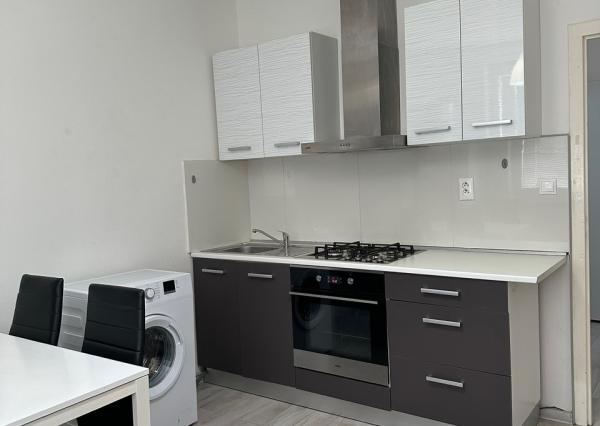 Predaj kompletne zariadený 1 izbový byt, Klokočina