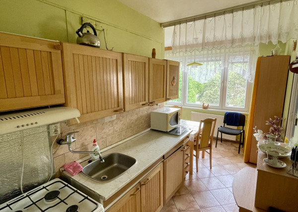 Predaj veľký 2.izbový byt, balkón, Sliač