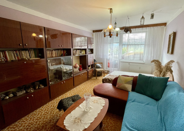 Predaj veľký 2.izbový byt, balkón, Sliač