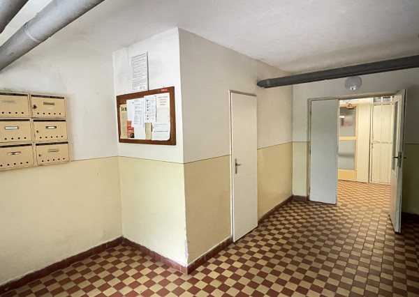 Predaj veľký 2.izbový byt, balkón, Sliač