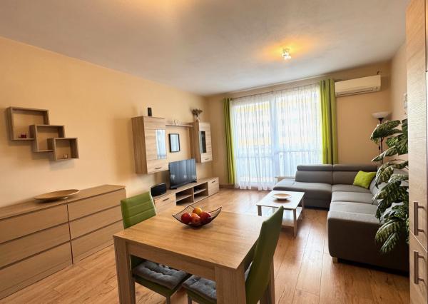 Prenájom pekný 2 izbový byt, 2x balkón, garáž, novostavba