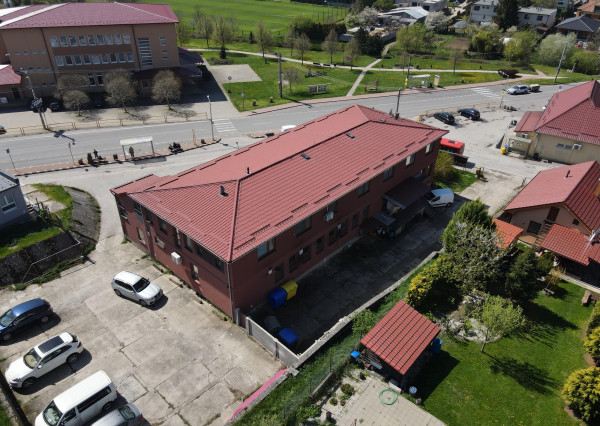 Predaj zabehnutá reštaurácia a penzión, Veľký Lapáš, 19á pozemok