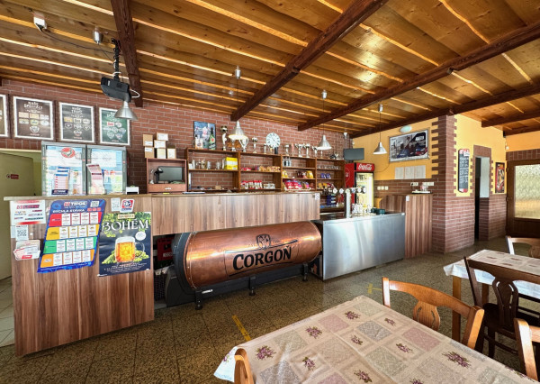 Predaj zabehnutá reštaurácia a penzión, Veľký Lapáš, 19á pozemok