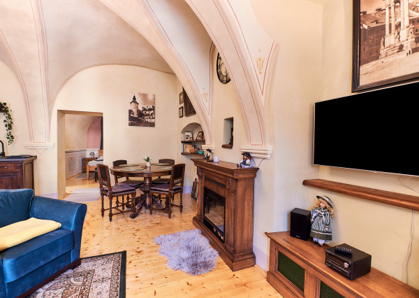 Predaj krásny 2 izbový apartmán, historické centrum