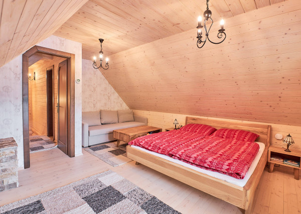 Predaj 4 izbový zrub pri lese, 7,5á pozemok, Nízke Tatry, EXKLUZÍVNE!