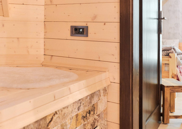 Predaj 4 izbový zrub pri lese, 7,5á pozemok, Nízke Tatry, EXKLUZÍVNE!