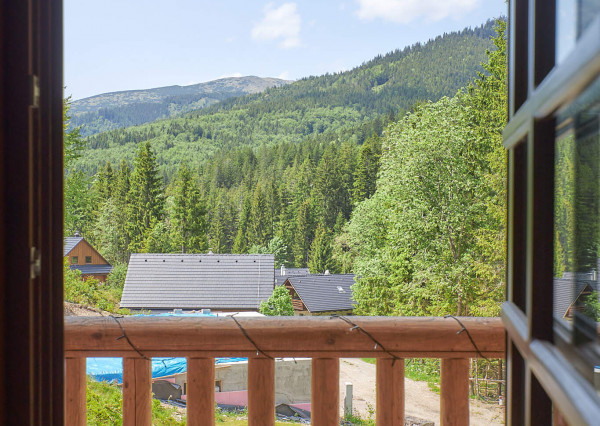 Predaj 4 izbový zrub pri lese, 7,5á pozemok, Nízke Tatry, EXKLUZÍVNE!