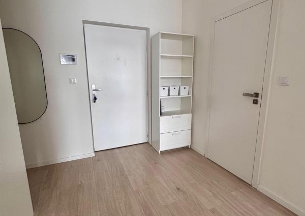 Prenájom krásny 2 izbový byt, novostavba, balkón, garáž