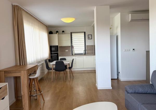 Prenájom 2 izbový byt, terasa, novostavba, 2x parkovacie miesto