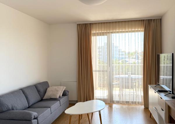 Prenájom 2 izbový byt, terasa, novostavba, 2x parkovacie miesto