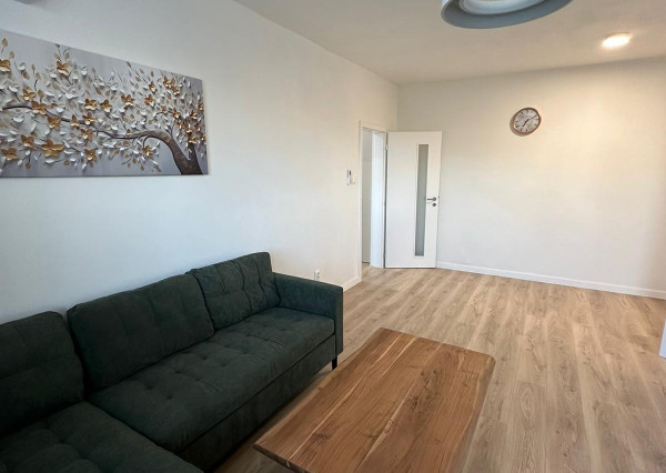 Prenájom krásny 2 izbový byt, kompletne zariadený, centrum mesta