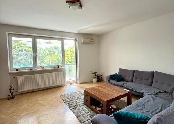 Prenájom pekný 3 izbový byt, balkón, parkovanie vo dvore