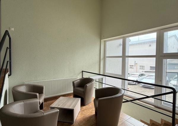 Prenájom kancelárske priestory, 80m2, 3x parkovacie miesto, Mlynárce