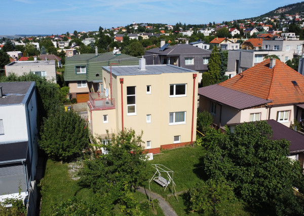 Predaj 4 izbový rodinný dom, garáž, 7,3á pozemok, Zobor