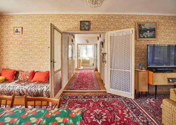 Predaj 4 izbový rodinný dom, garáž, 7,3á pozemok, Zobor