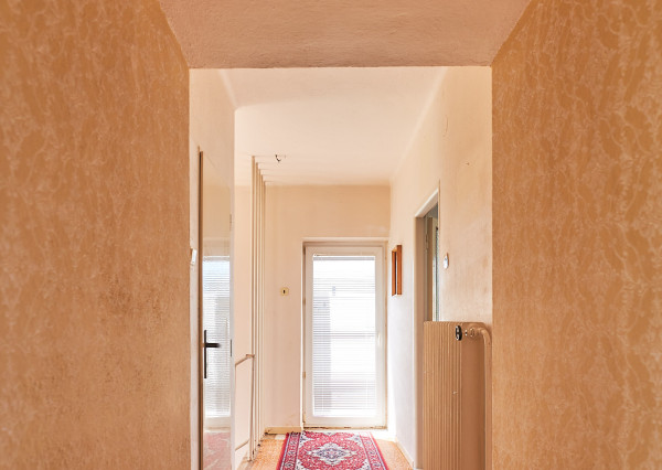 Predaj 4 izbový rodinný dom, garáž, 7,3á pozemok, Zobor