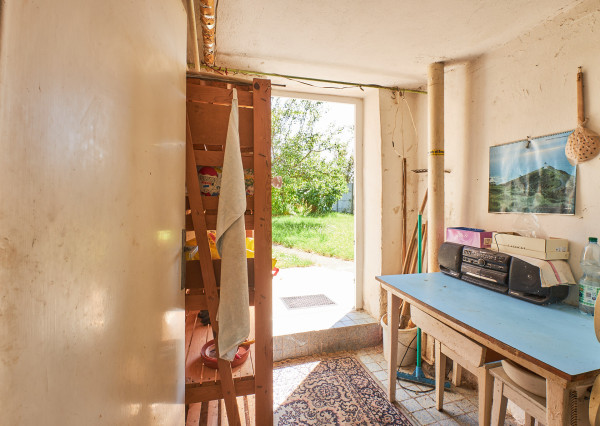 Predaj 4 izbový rodinný dom, garáž, 7,3á pozemok, Zobor