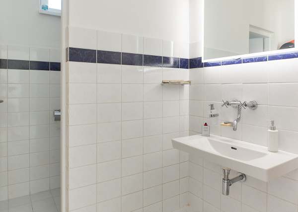 Prenájom reprezentatívne kancelárske priestory, Zobor, 6x parkovacie miesto