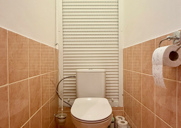 Predaj veľký 2 izbový byt, čiastočná rek., šatník, Chrenová