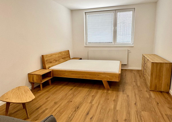 Predaj 2 izbový byt Kremnica, tehla, úplne nová rekonštrukcia, NOVÁ CENA!