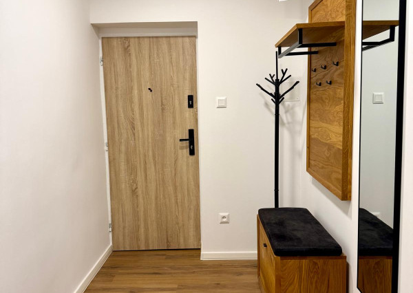 Predaj 2 izbový byt Kremnica, tehla, úplne nová rekonštrukcia, NOVÁ CENA!