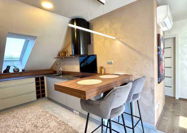 Prenájom krásny 3 izbový byt, terasa, Staré mesto