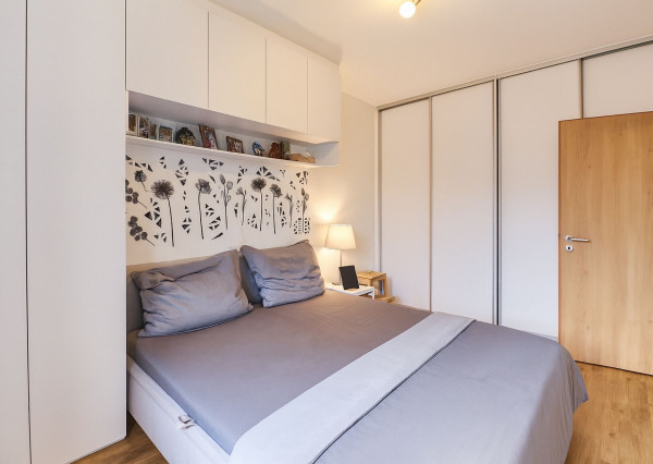 Prenájom veľký 2 izbový byt, terasa, garážové státie, Zobor