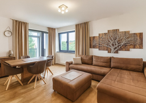 Prenájom veľký 2 izbový byt, terasa, garážové státie, Zobor