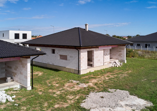 Predaj 4 izbový rodinný dom, novostavba, garáž