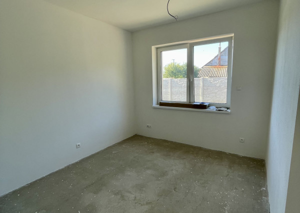 Predaj 4.izbový rodinný dom,novostavba, Mojmírovce 14km od NR