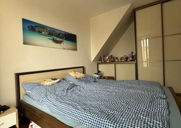 Prenájom 2 izbový byt, veľký balkón, zariadený