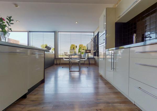 Prenájom luxusný apartmán v centre Nitry, terasa 70 m2