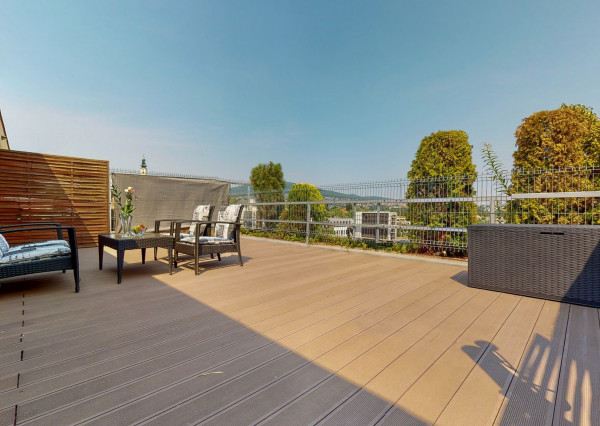 Prenájom luxusný apartmán v centre Nitry, terasa 70 m2