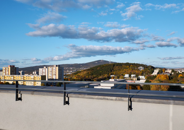 Predaj 3 izbový byt, terasa, krásne výhľady, garáž, novostavba