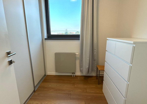 Prenájom 4izbový byt, terasa, dve parkovacie miesta, zariadený