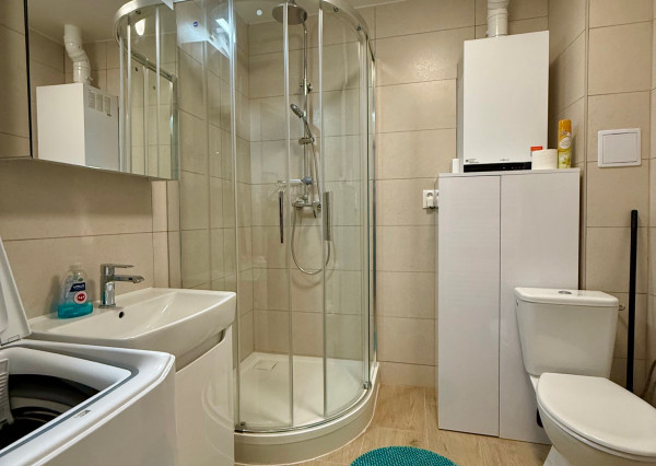 Prenájom čerstvo dokončený 2 izbový byt, novostavba, balkón