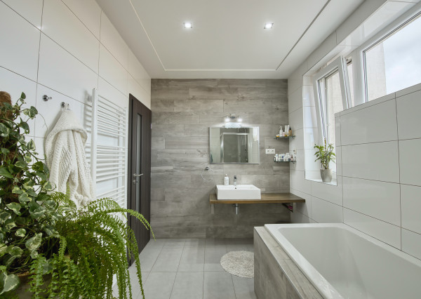 Predaj 4 izbový moderný rodinný dom, garáž, zariadený