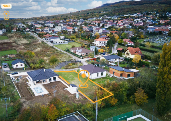 Predaj rovinatý stavebný pozemok, 656 m2, Štitáre