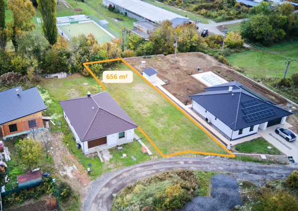 Predaj rovinatý stavebný pozemok, 656 m2, Štitáre