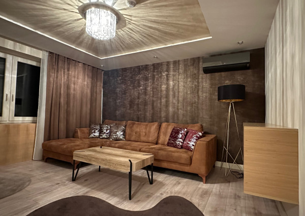 Prenájom nadštandardný 2 izbový byt, terasa, Staré mesto