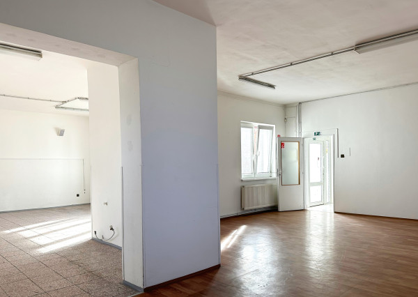 Prenájom obchodné/kancelárske priestory, Staré Mesto, parkovanie