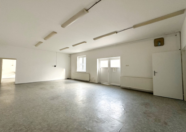 Prenájom obchodné/kancelárske priestory, Staré Mesto, parkovanie