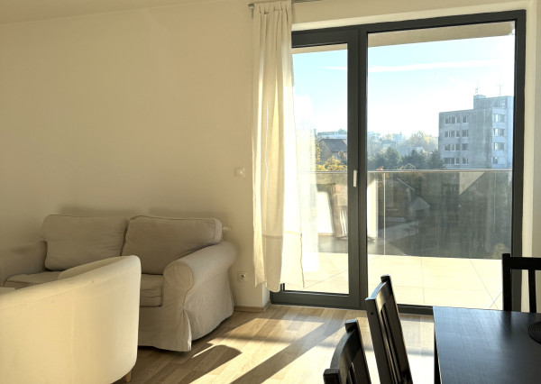 Prenájom 2 izbový byt, Zobor, veľká terasa, garáž, krásne výhľady