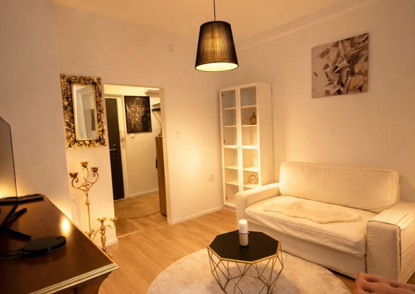 Prenájom krásny 2 izbový byt, Staré Mesto