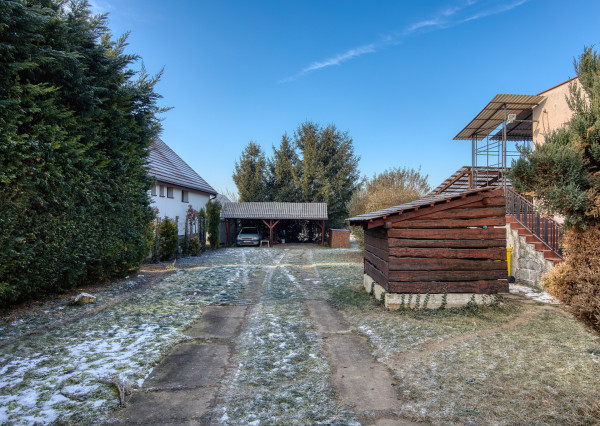 Predaj 4 izbový rodinný dom, zariadený, krásny 13á pozemok