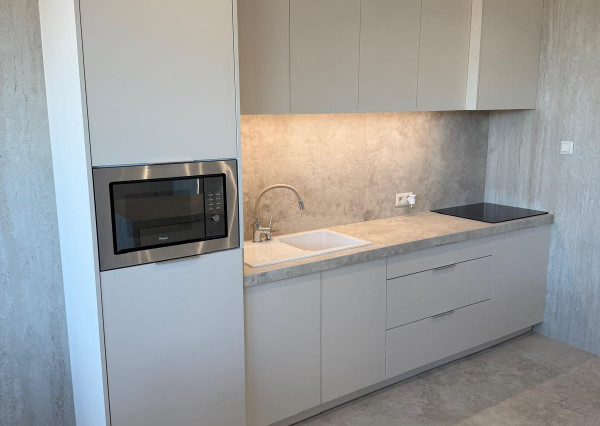 Prenájom luxusný apartmán v centre Nitry, terasa 70 m2