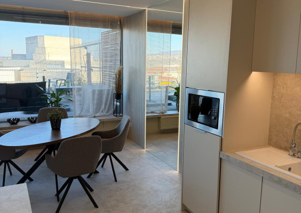 Prenájom luxusný apartmán v centre Nitry, terasa 70 m2