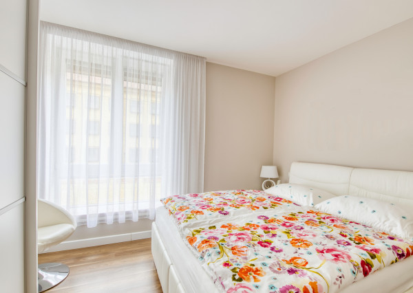 Predaj nadštandardný 3 izbový byt, centrum mesta, tehlová bytovka