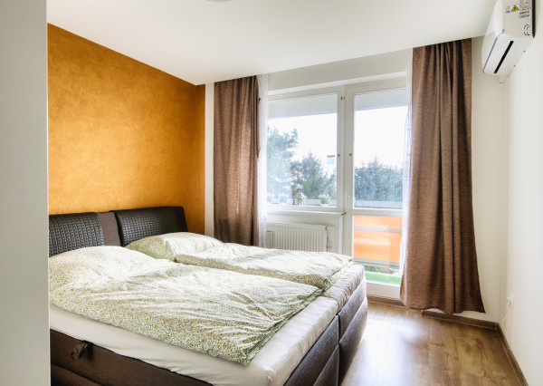 Predaj veľký 3 izbový byt, Zobor, tehla, loggia, krásne výhľady