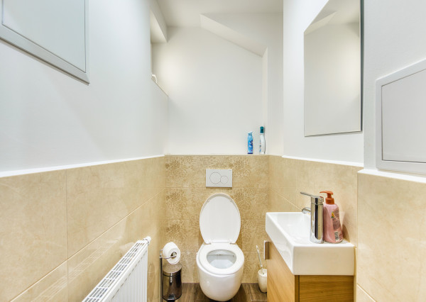 Predaj veľký 3 izbový byt, Zobor, tehla, loggia, krásne výhľady